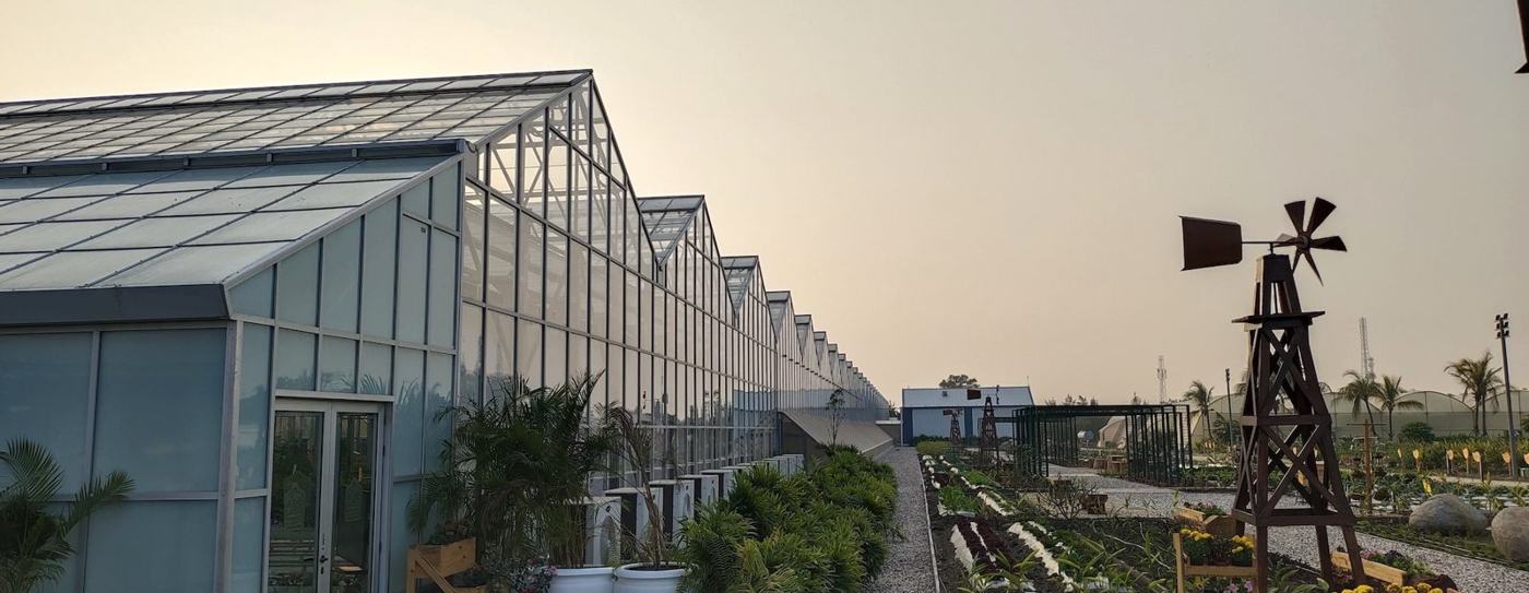 Saveer controlled-environment facility